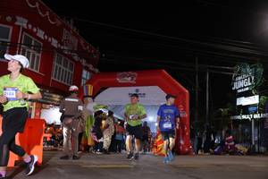 BIB: 3188
                            <button type="button" onclick="openModal(26259057)" class="btn btn-primary btn-sm float-right btn-popup" data-toggle="modal" data-target=".modal-high-quality">
                        <i class="fas fa-shopping-cart"></i> Add to Cart
                    </button>
                                            <button type="button" onclick="isThisMe(26259057, true)" class="btn btn-success btn-sm float-right btn-popup btn-isme hidden" data-toggle="tooltip" data-placement="bottom" title="นี่คือรูปของคุณใช่ไหม คลิกที่นี่เพื่อเอาเข้าอัลบั้ม">
                        <i class="fas fa-plus"></i> Add to album
                    </button>
                    <button type="button" onclick="isThisMe(26259057, false)" class="btn btn-warning btn-sm float-right btn-popup btn-isnotme hidden">
                        <i class="fas fa-ban"></i> Remove from album
                    </button>